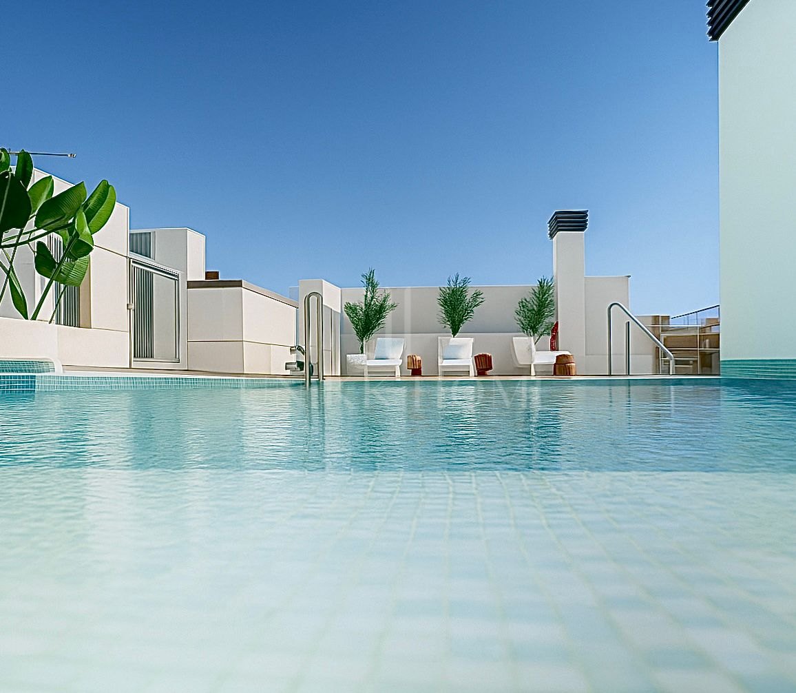 Brand new urban ground floor apartment just steps from the sea in a contemporary building with parking and rooftop pool – Estepona Centre, Promenade