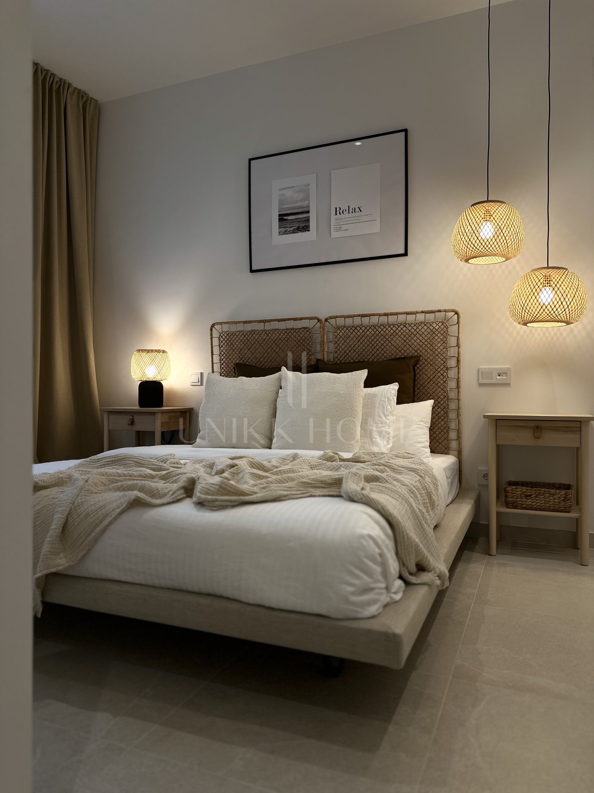 Brand new urban ground floor apartment just steps from the sea in a contemporary building with parking and rooftop pool – Estepona Centre, Promenade