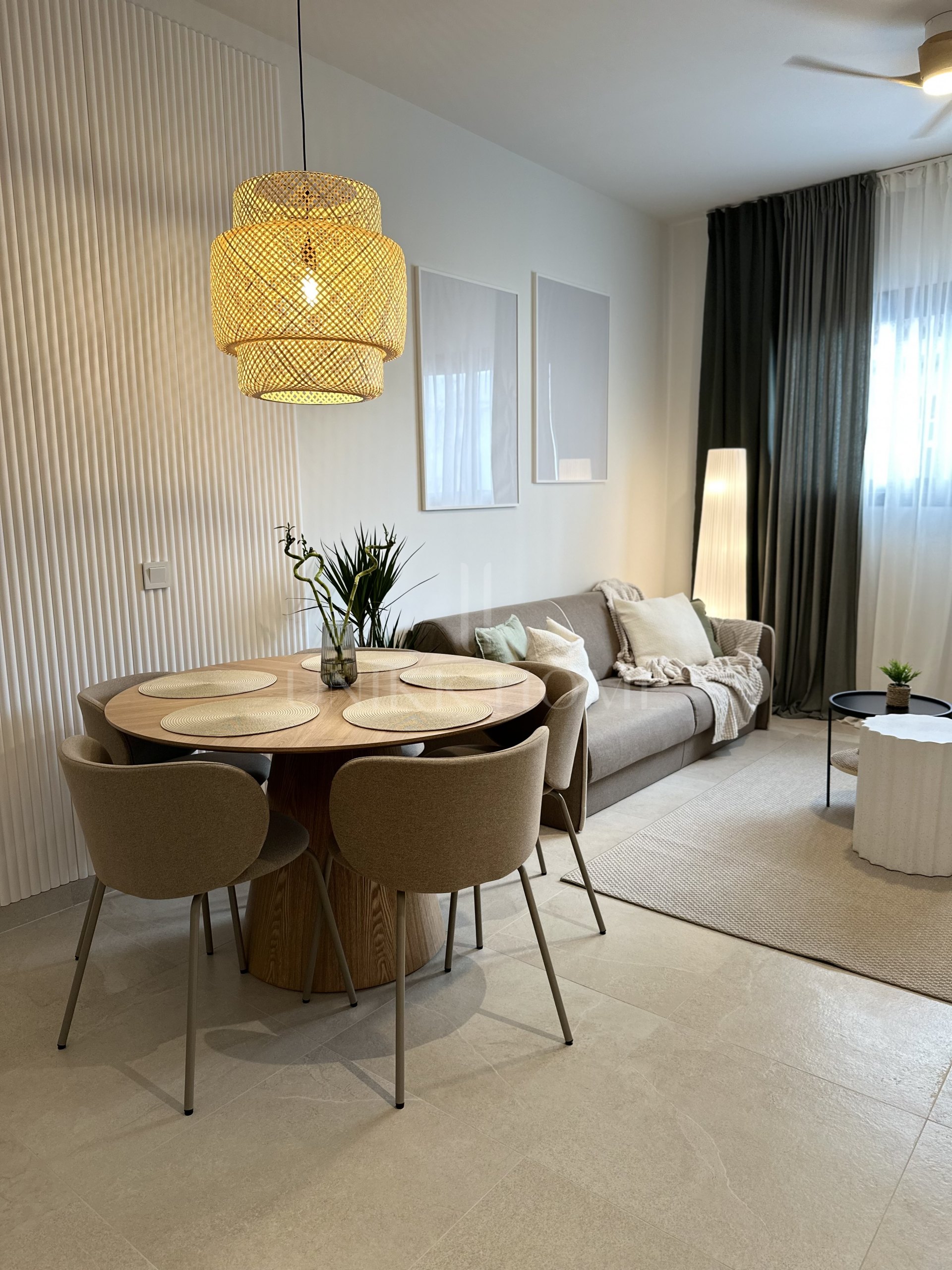 Brand new urban ground floor apartment just steps from the sea in a contemporary building with parking and rooftop pool – Estepona Centre, Promenade