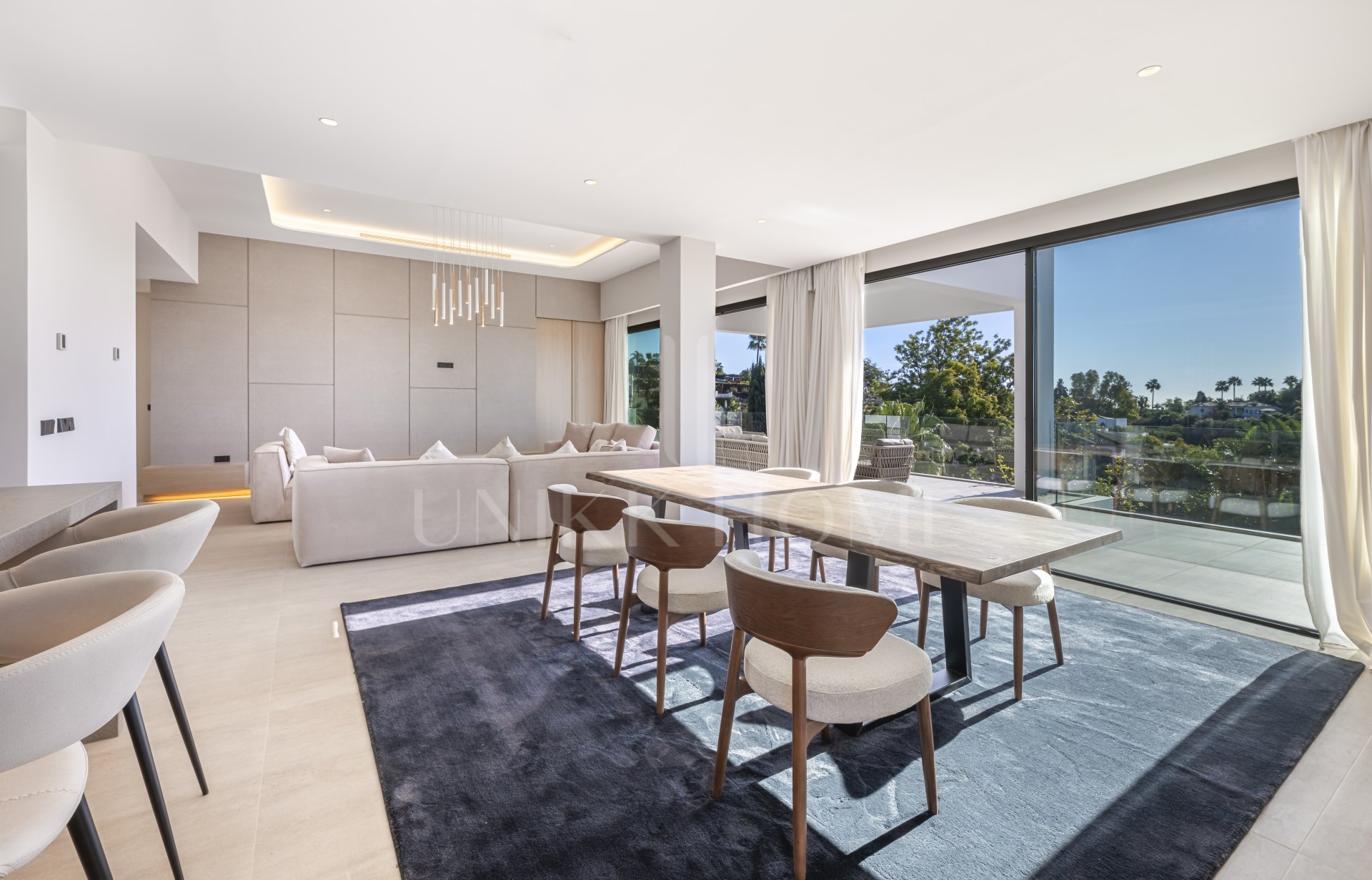 Fully Renovated Luxury Villa with Sea Views - El Rosario, Marbella