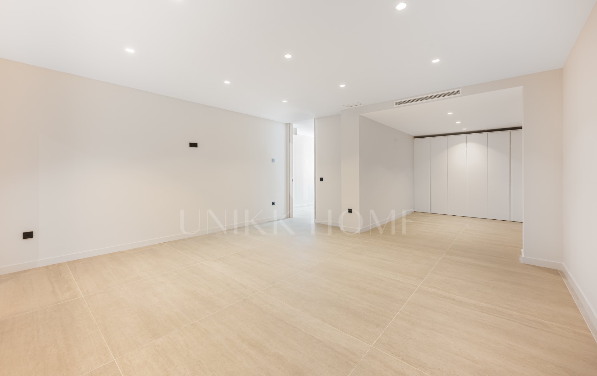 Fully Renovated Luxury Villa with Sea Views - El Rosario, Marbella