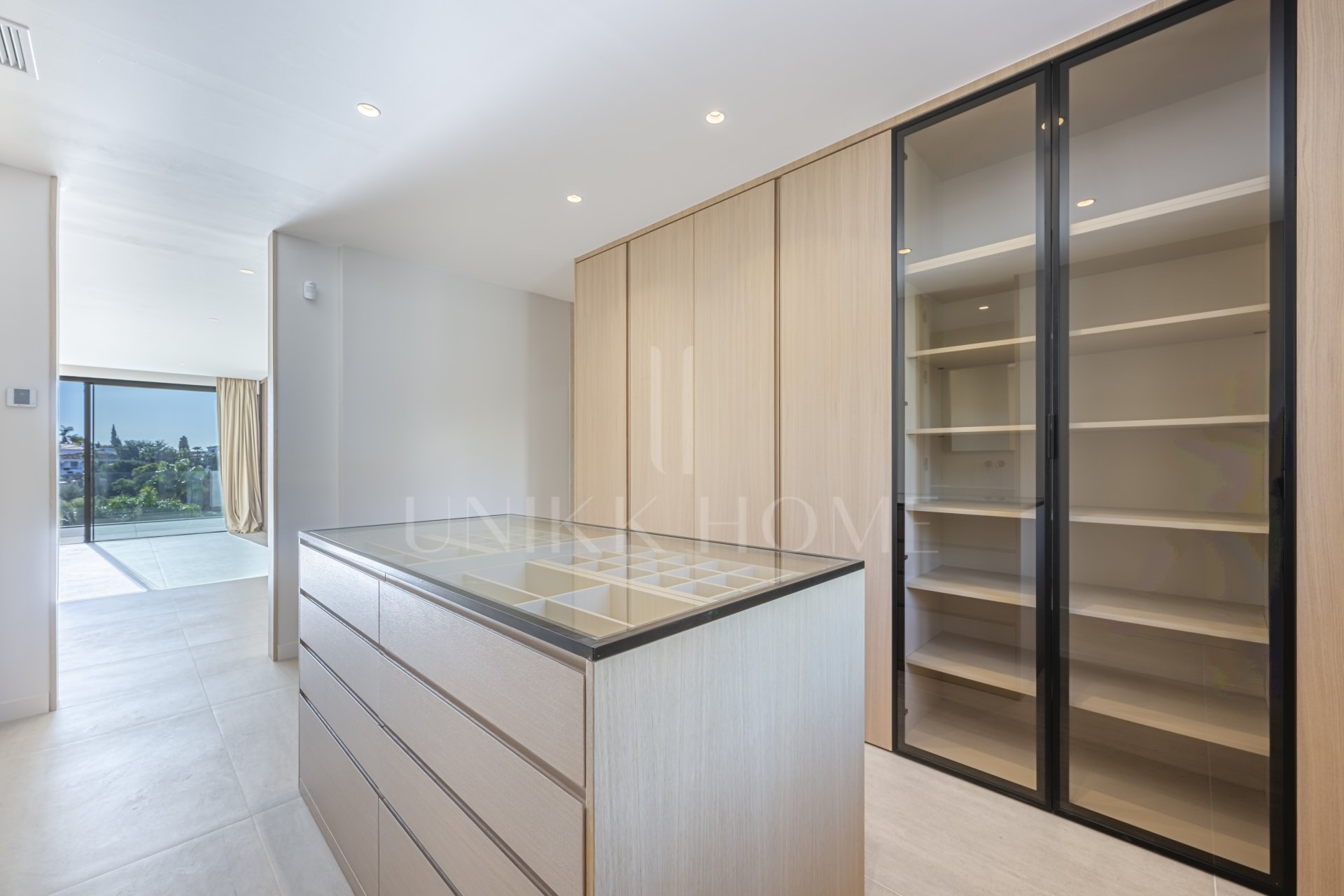 Fully Renovated Luxury Villa with Sea Views - El Rosario, Marbella