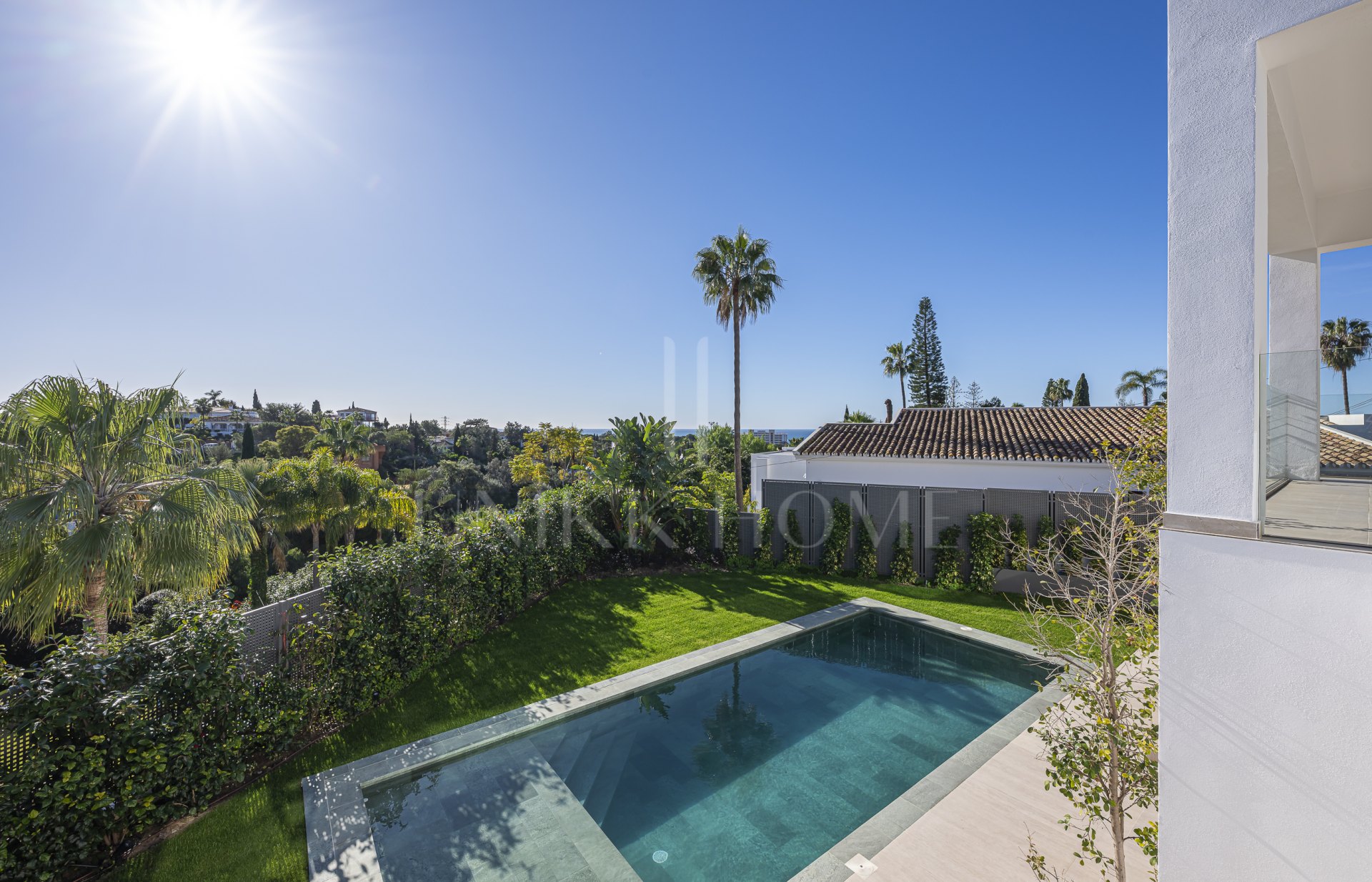 Fully Renovated Luxury Villa with Sea Views - El Rosario, Marbella