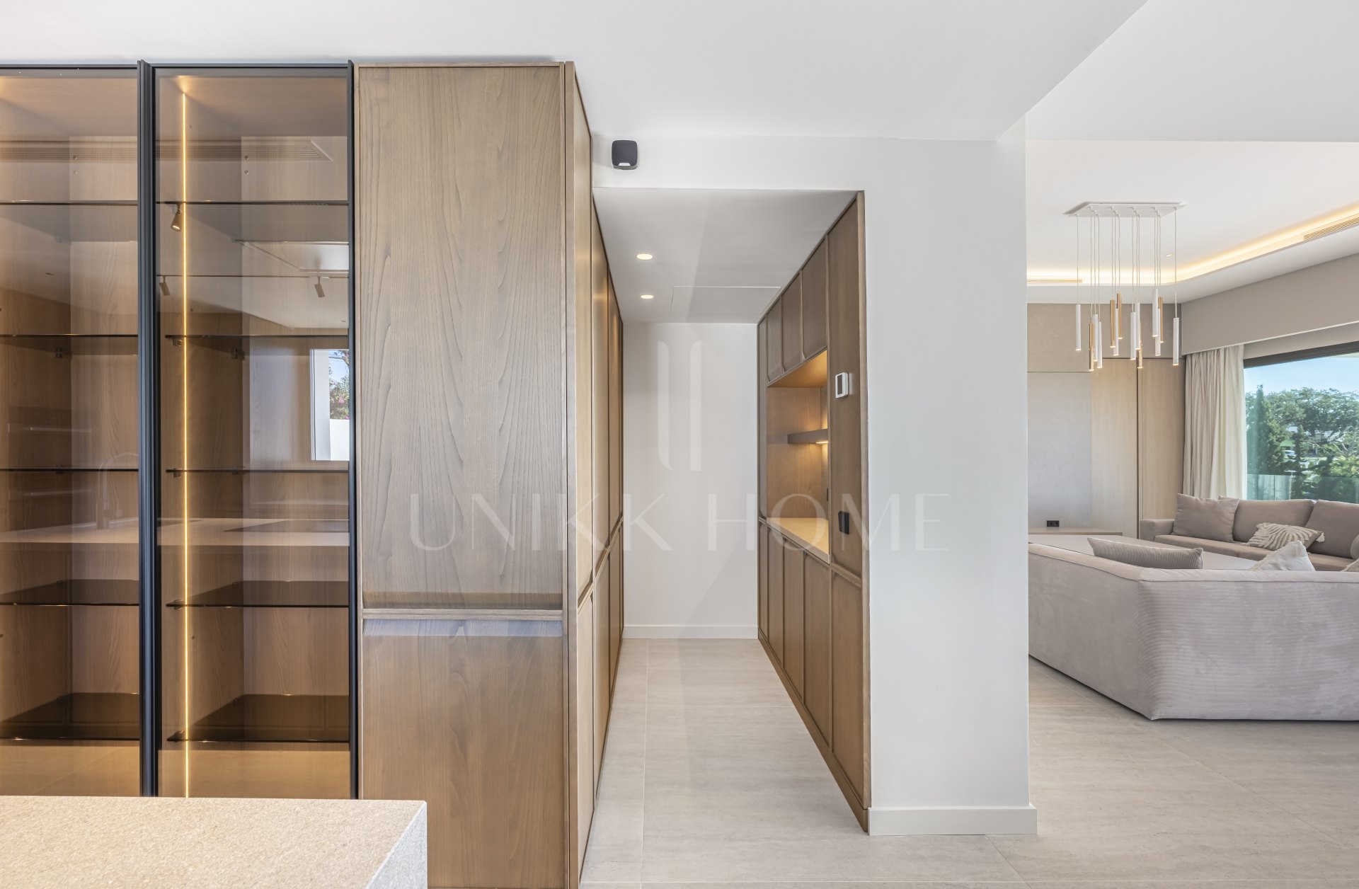 Fully Renovated Luxury Villa with Sea Views - El Rosario, Marbella