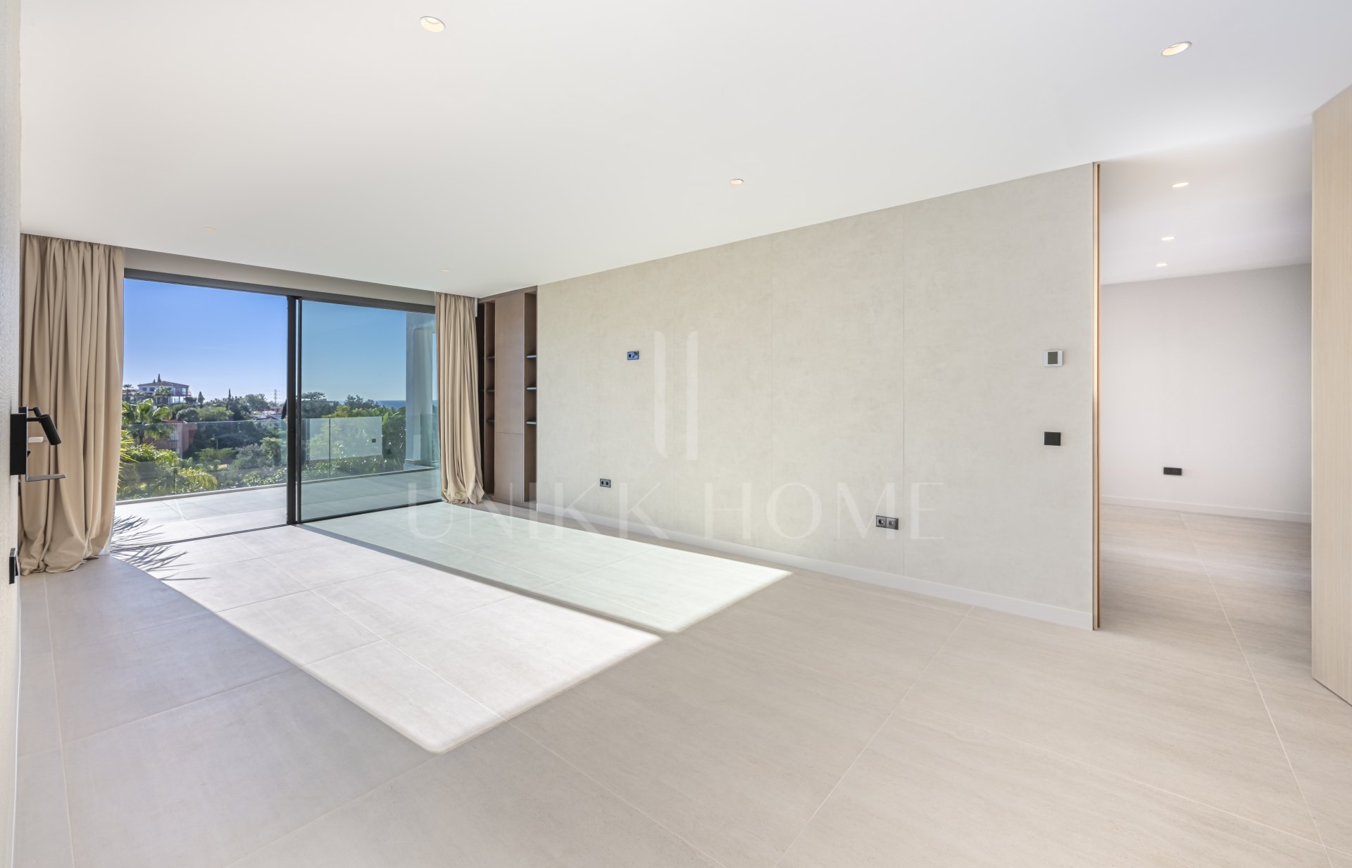 Fully Renovated Luxury Villa with Sea Views - El Rosario, Marbella