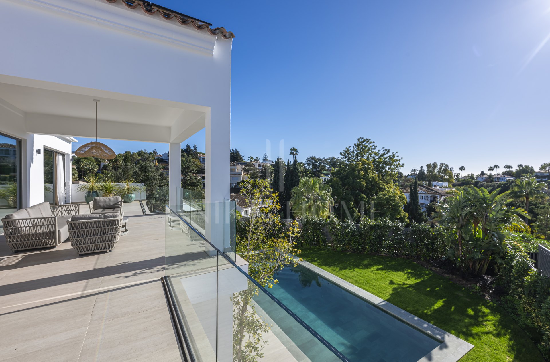 Fully Renovated Luxury Villa with Sea Views - El Rosario, Marbella