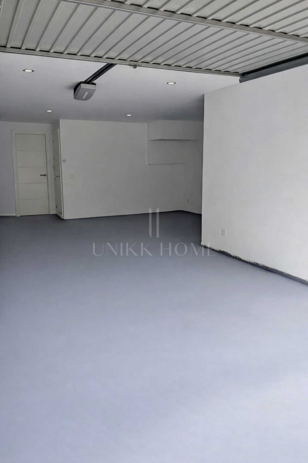 Modern Designer Townhouse in the Heart of Estepona, Walk to the Beach