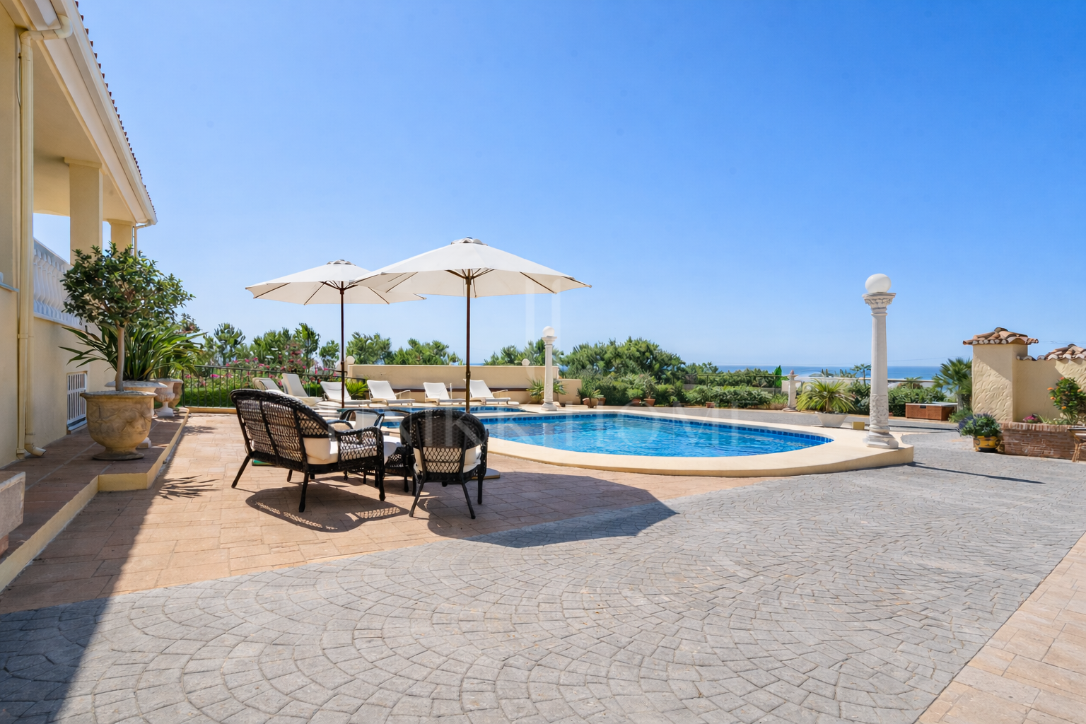 Panoramic Sea View Estate with Tourist License and Income Potential - near Sierra Bermeja, Estepona