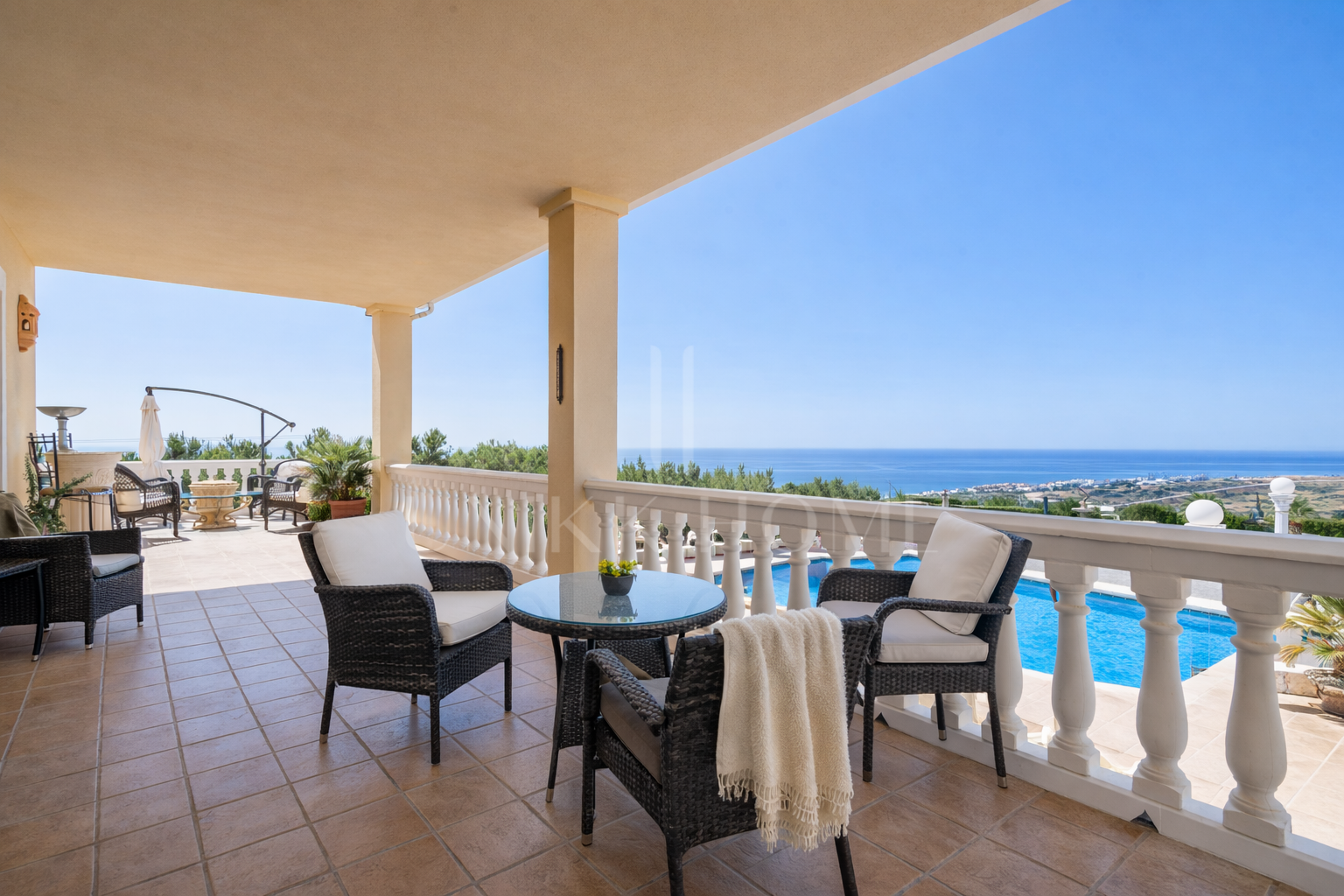 Panoramic Sea View Estate with Tourist License and Income Potential - near Sierra Bermeja, Estepona