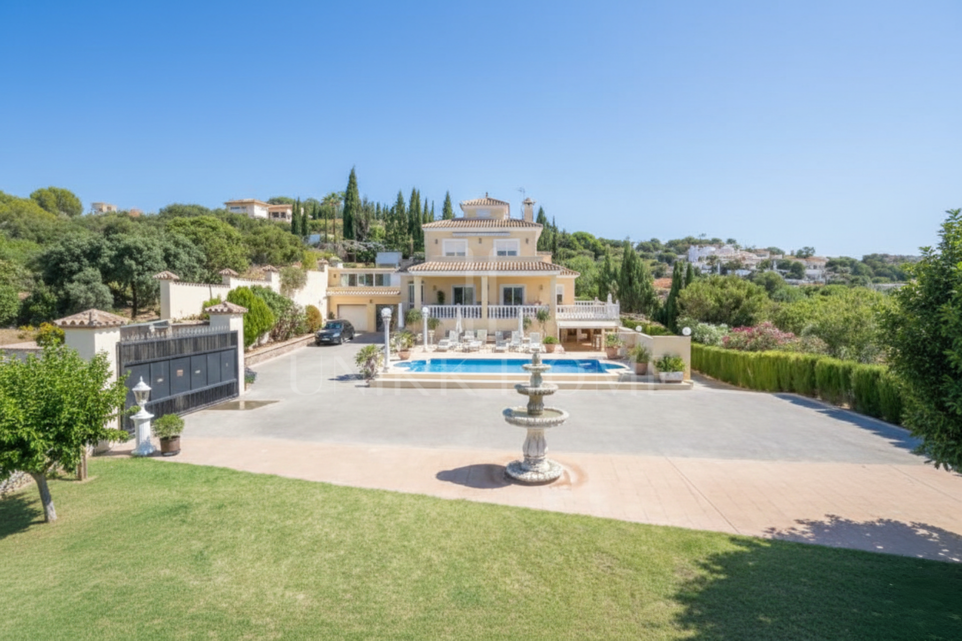 Panoramic Sea View Estate with Tourist License and Income Potential - near Sierra Bermeja, Estepona