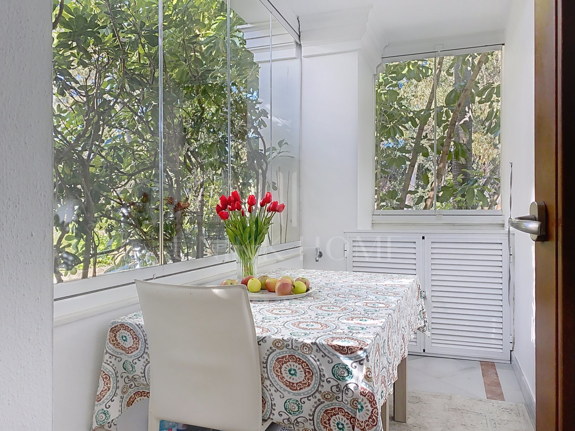 Exclusive high-end apartment with direct sea views on the beachfront - Doncella Beach, Estepona