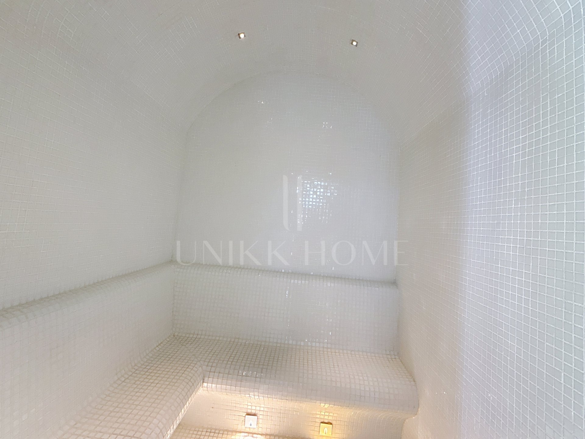 Exclusive high-end apartment with direct sea views on the beachfront - Doncella Beach, Estepona