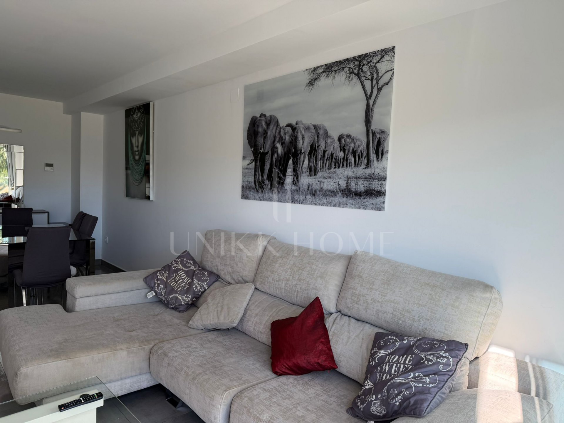 Moderno apartamento de 2 dormitorios en urbanización con sauna y gimnasio - Marqués de Guadalmina, Estepona Nueva Milla de Oro