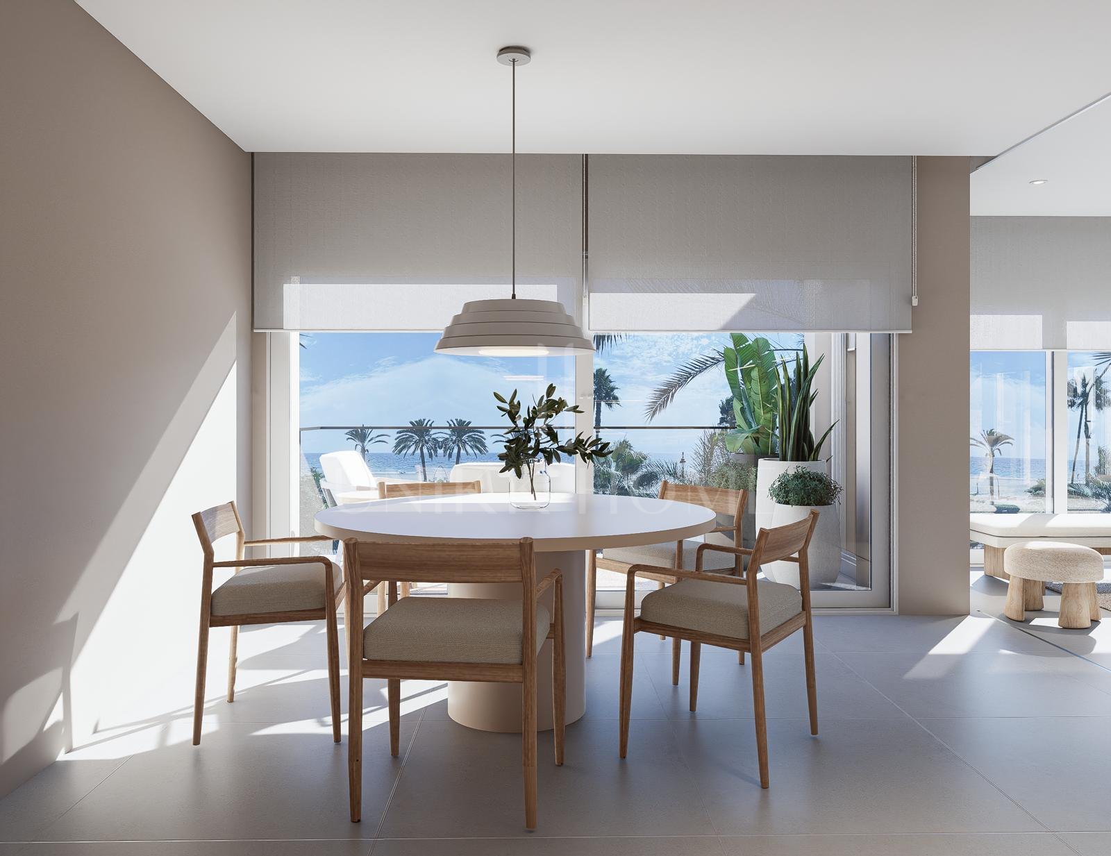 Apartamento reformado frente al mar - Paseo Marítimo de Estepona