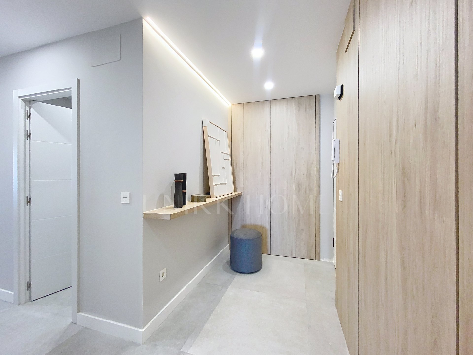 Renovated Seafront Apartment - Estepona Promenade