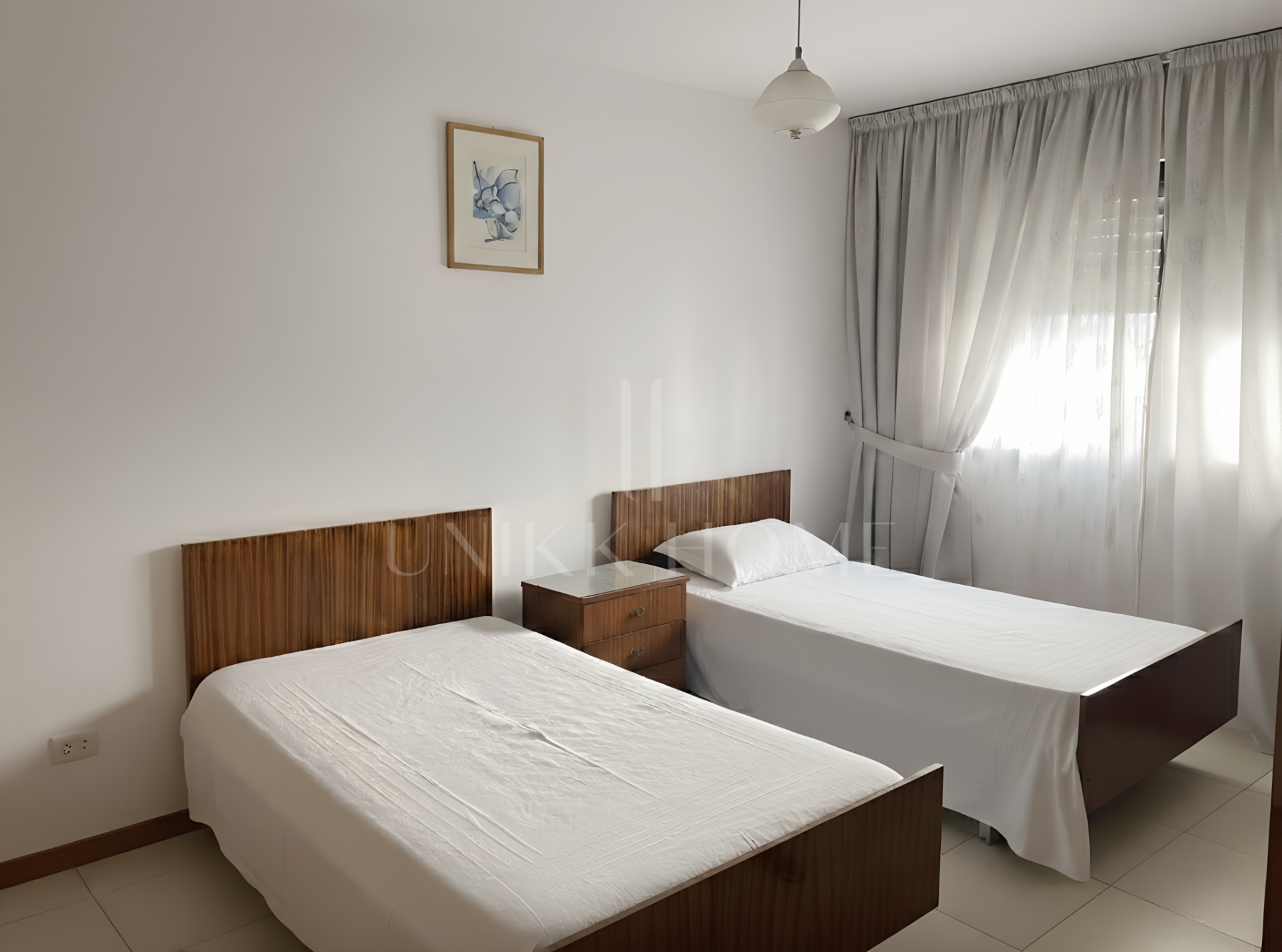 Spacious townhouse in Calvario, Estepona, with private patio and terraces