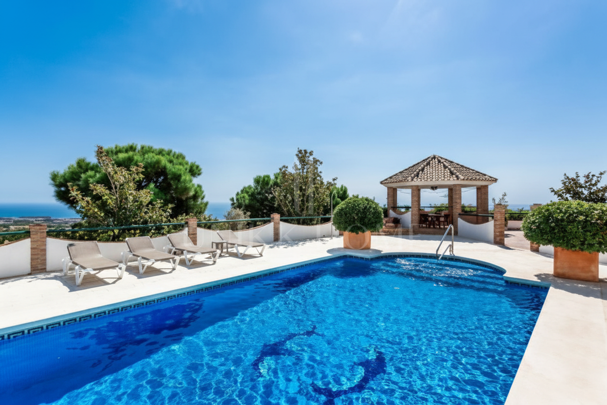 Panoramic Sea View Andalusian Villa Just Minutes from Estepona - Los Reales