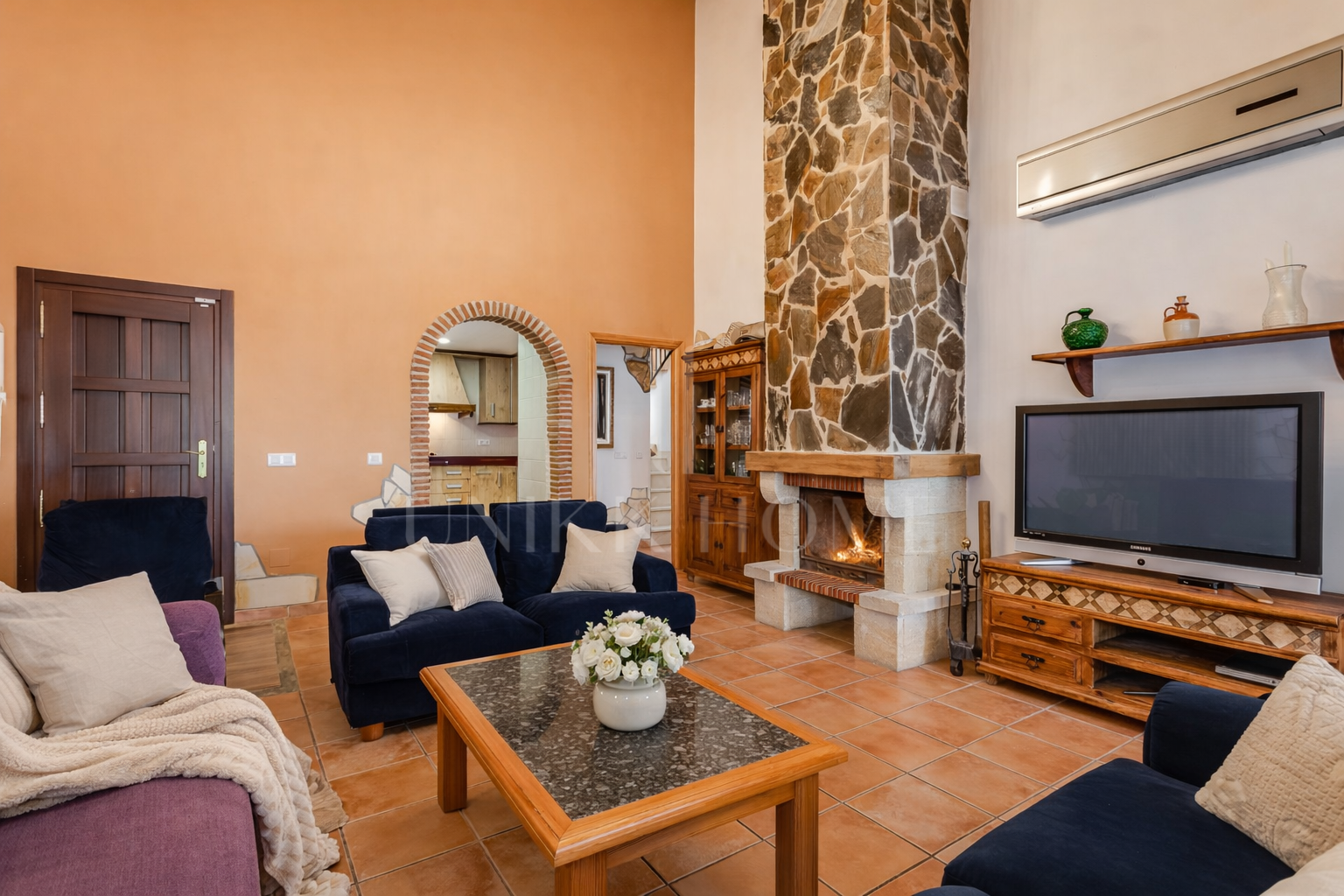 Villa andaluza con vistas panorámicas al mar a solo minutos de Estepona - Los Reales