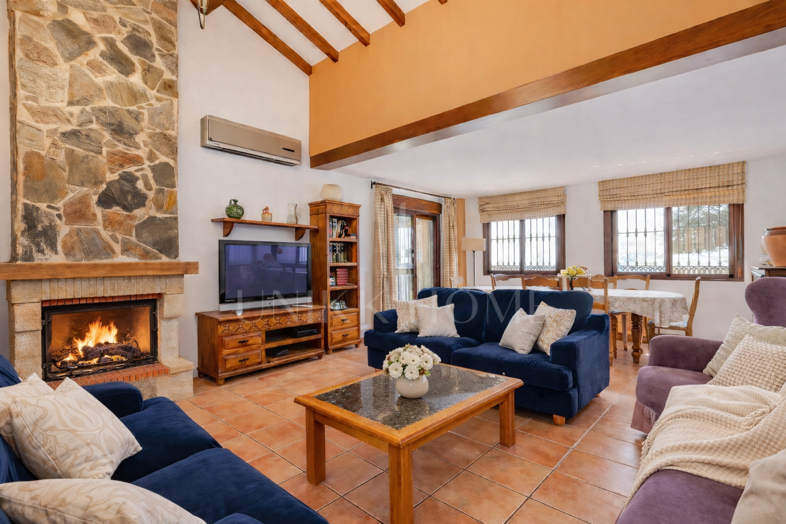 Villa andaluza con vistas panorámicas al mar a solo minutos de Estepona - Los Reales