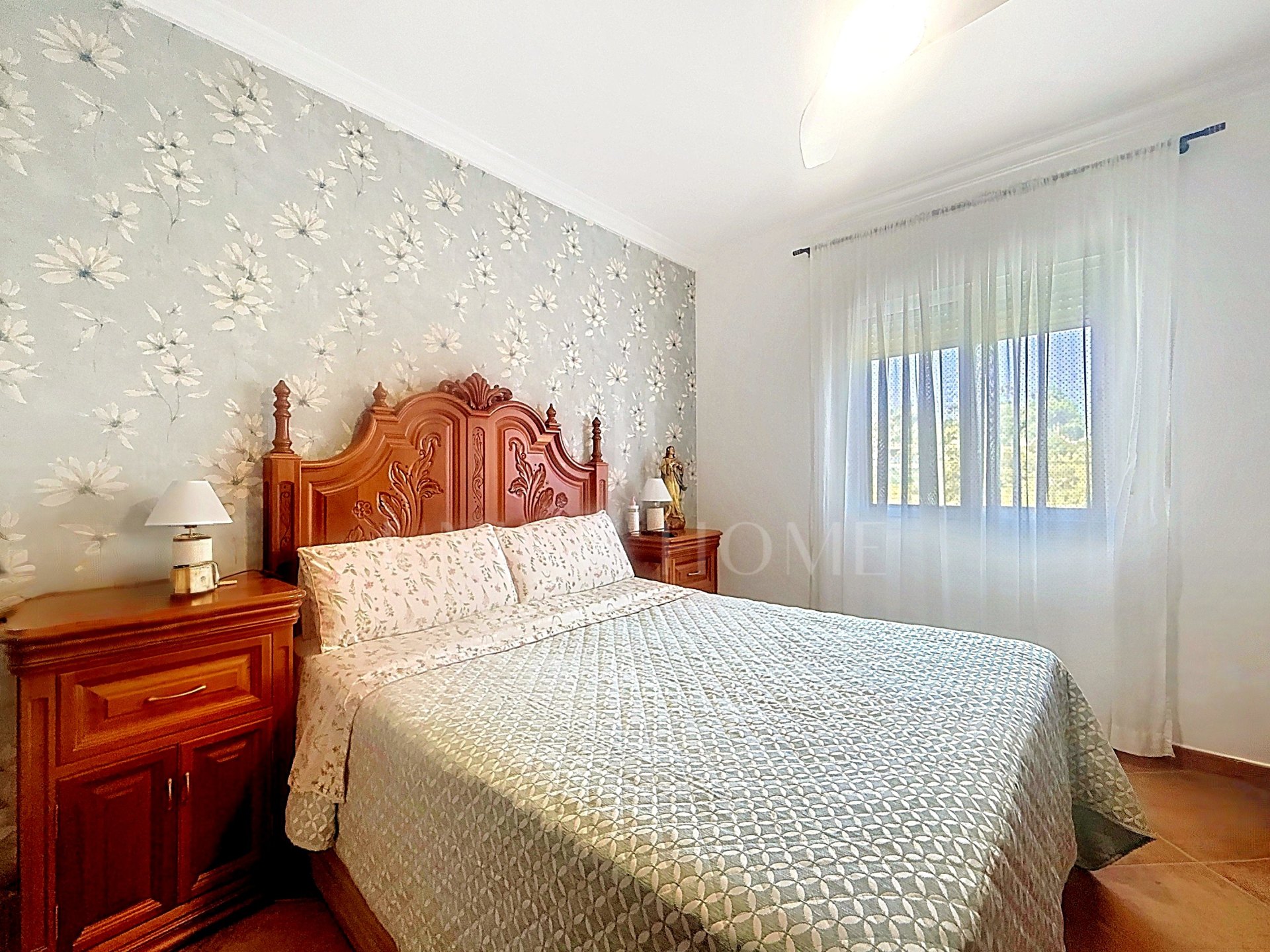 Finca Legalizada con Casa, Apartamento, Piscina y Producción de Aguacates en Las Alberdinas, Estepona