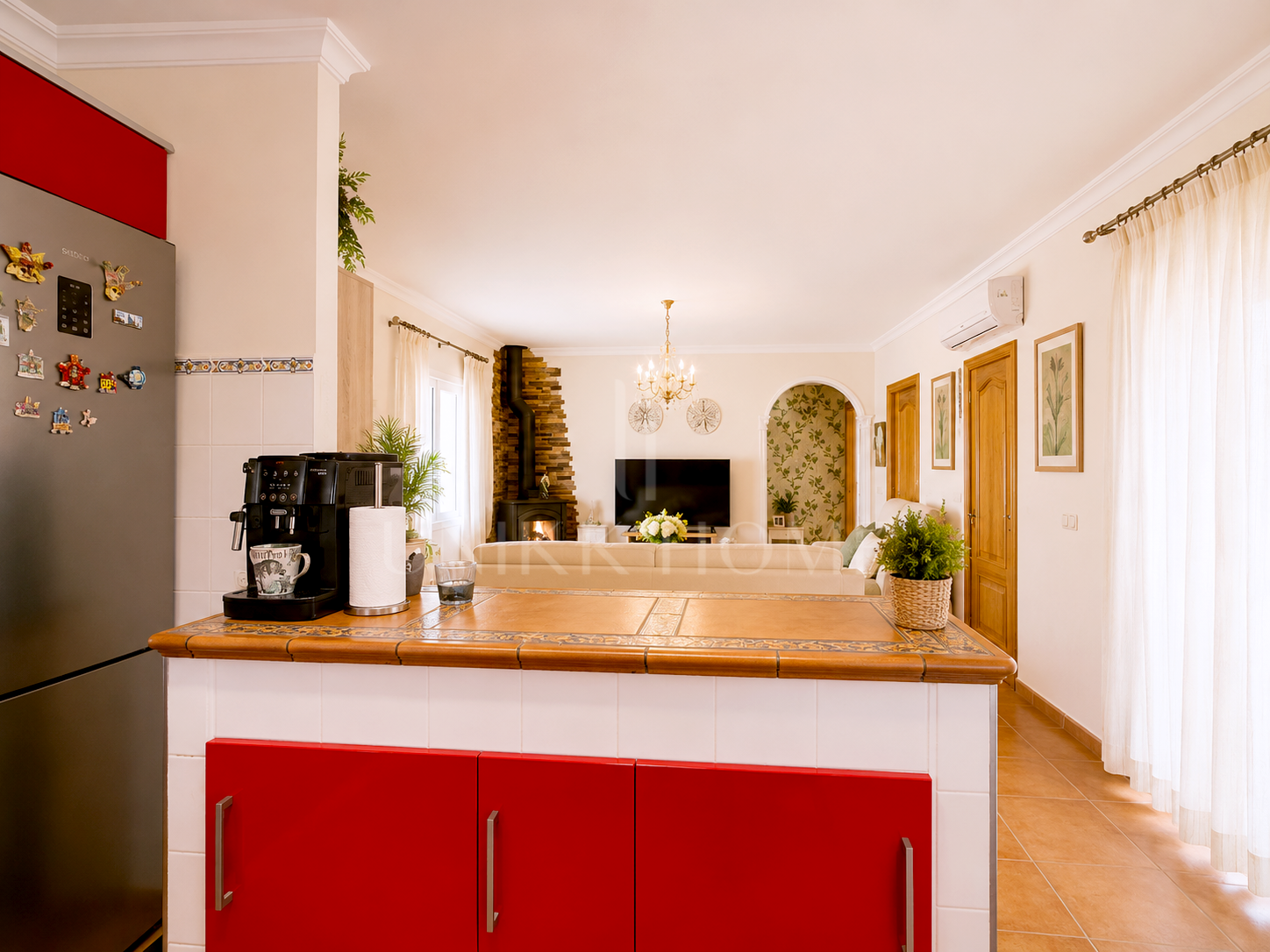 Finca Legalizada con Casa, Apartamento, Piscina y Producción de Aguacates en Las Alberdinas, Estepona