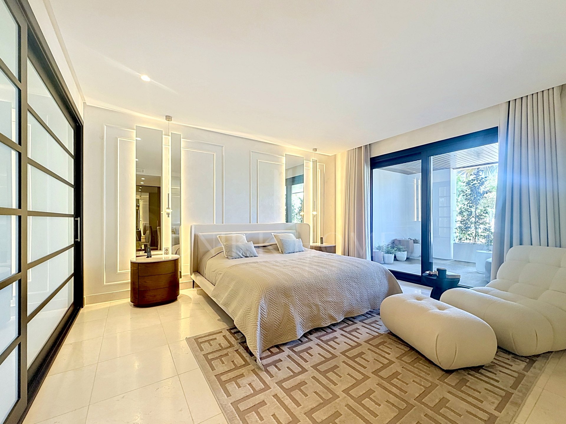 Duplex de Alta Gama con Basement de Ocio y Garaje para 6 Coches en Hacienda de Valderrama, Sotogrande