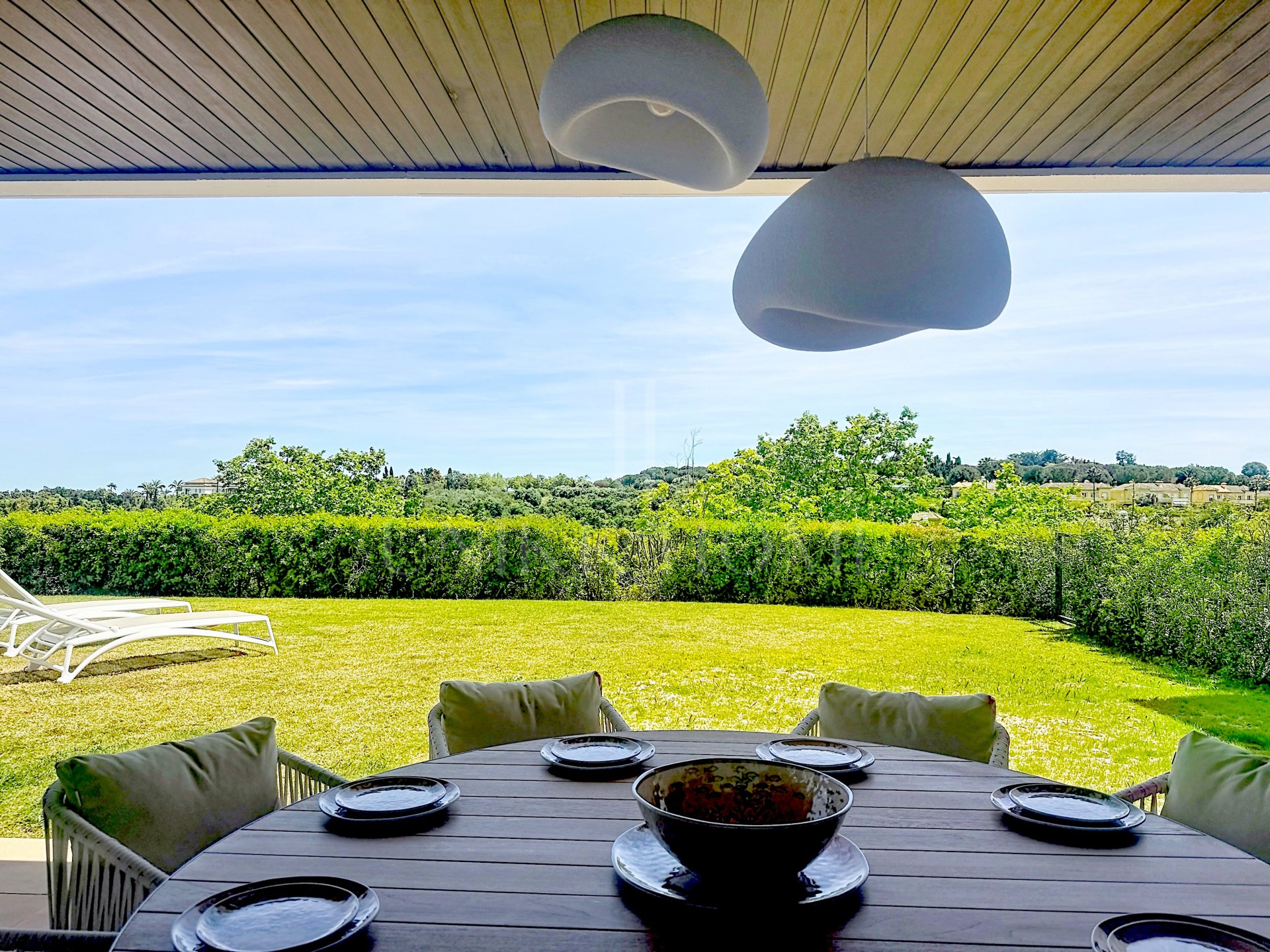 Duplex de Alta Gama con Basement de Ocio y Garaje para 6 Coches en Hacienda de Valderrama, Sotogrande