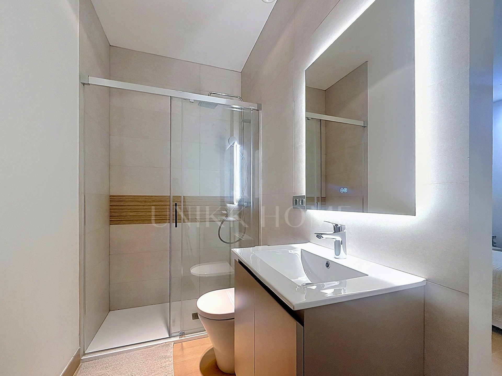 Duplex de Alta Gama con Basement de Ocio y Garaje para 6 Coches en Hacienda de Valderrama, Sotogrande