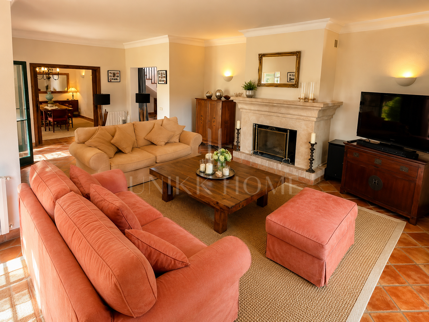 Elegante Villa Mediterránea de Lujo en Sotogrande Alto con Amplios Jardines y Piscina Privada