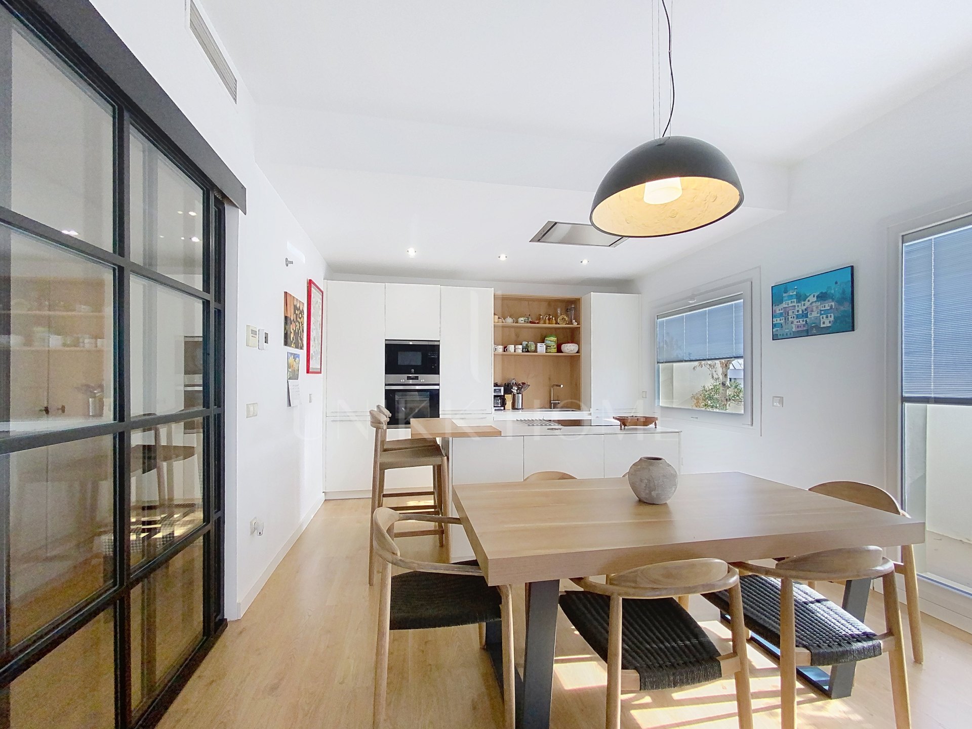 SELECT PENTHOUSE WITH PANORAMIC AND SEA VIEWS IN CENTRAL LOCATION - ESTEPONA