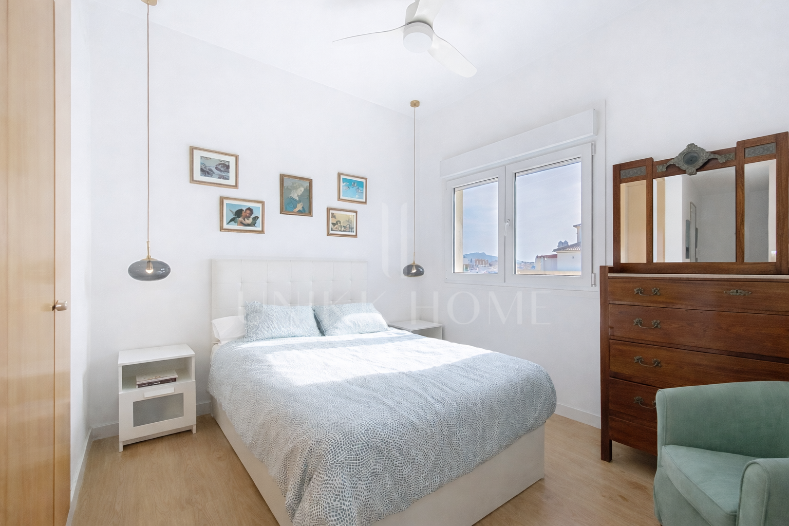 SELECT PENTHOUSE WITH PANORAMIC AND SEA VIEWS IN CENTRAL LOCATION - ESTEPONA