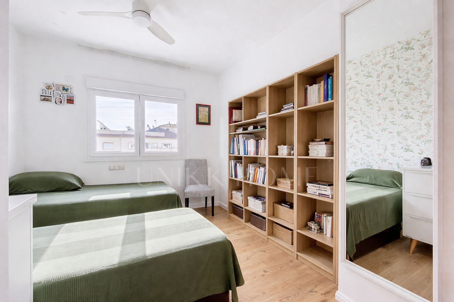 SELECT PENTHOUSE WITH PANORAMIC AND SEA VIEWS IN CENTRAL LOCATION - ESTEPONA