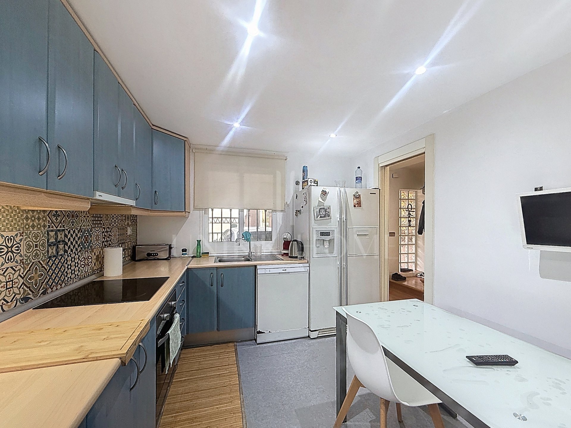 Beautiful townhouse just 100m from the beach in Playa del Ángel, Estepona