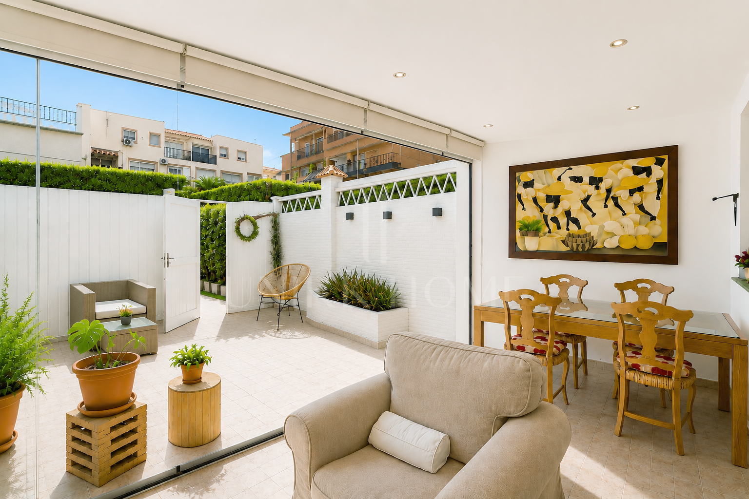 Beautiful townhouse just 100m from the beach in Playa del Ángel, Estepona