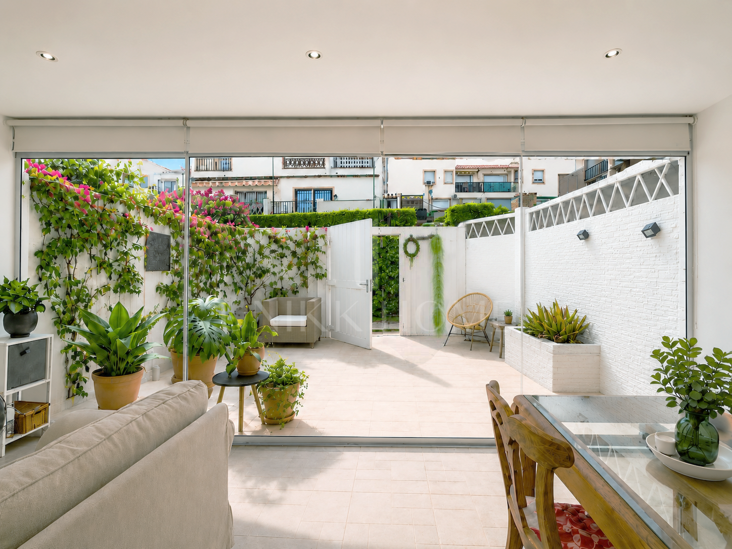 Beautiful townhouse just 100m from the beach in Playa del Ángel, Estepona