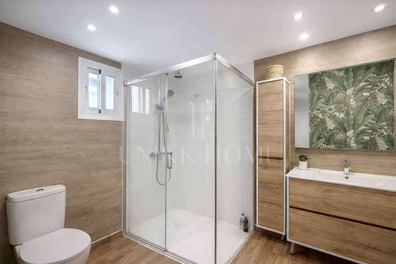 Beautiful townhouse just 100m from the beach in Playa del Ángel, Estepona