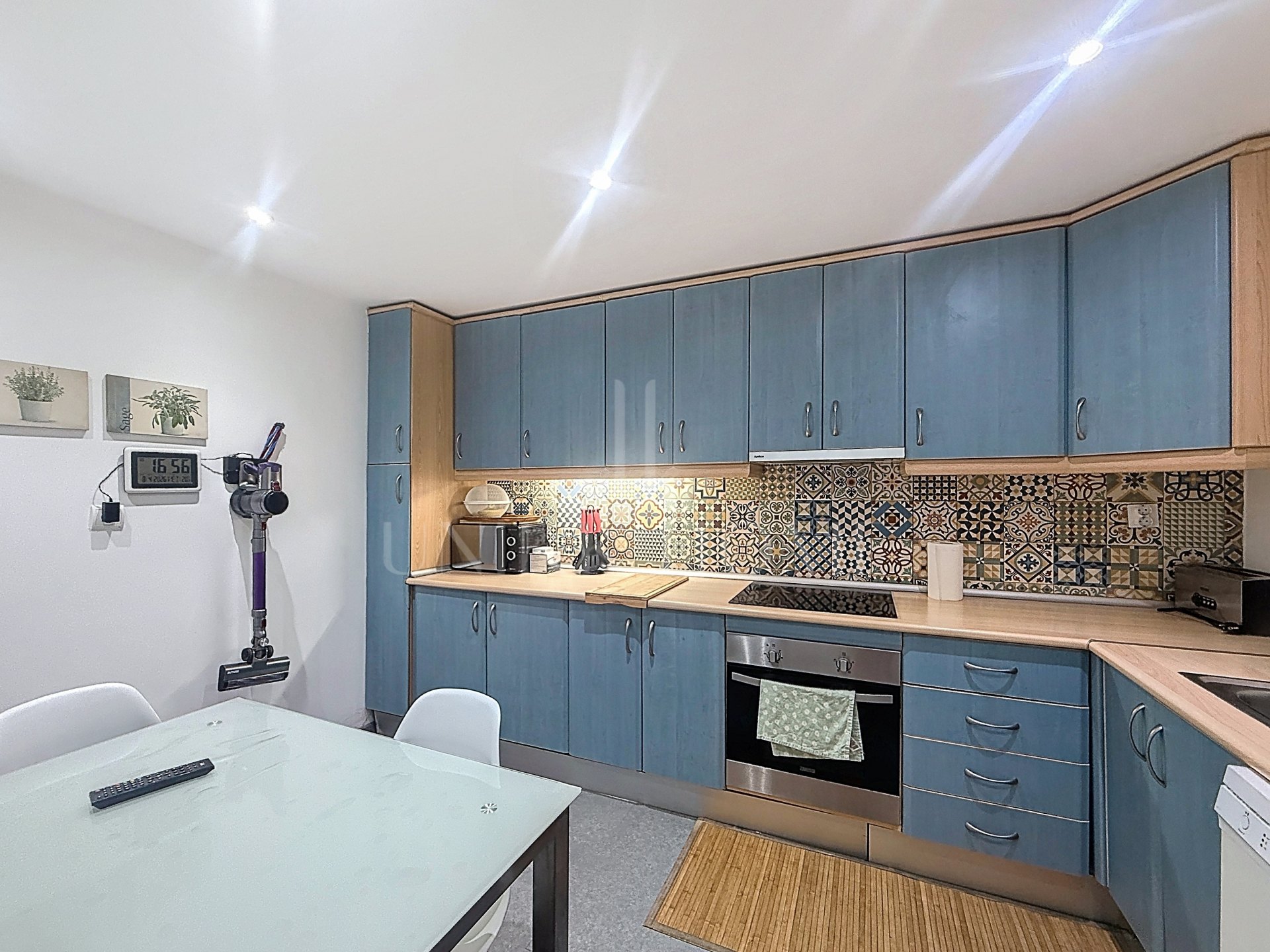 Beautiful townhouse just 100m from the beach in Playa del Ángel, Estepona