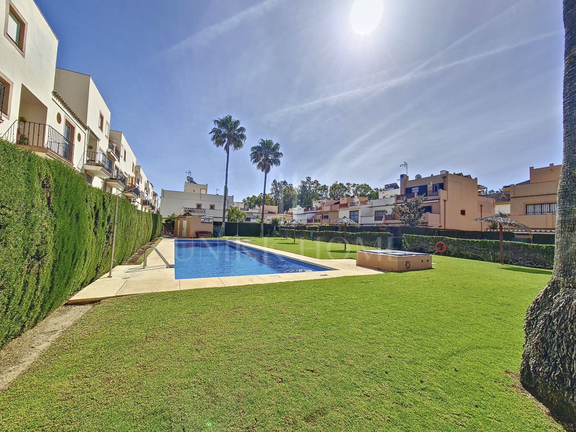 Beautiful townhouse just 100m from the beach in Playa del Ángel, Estepona