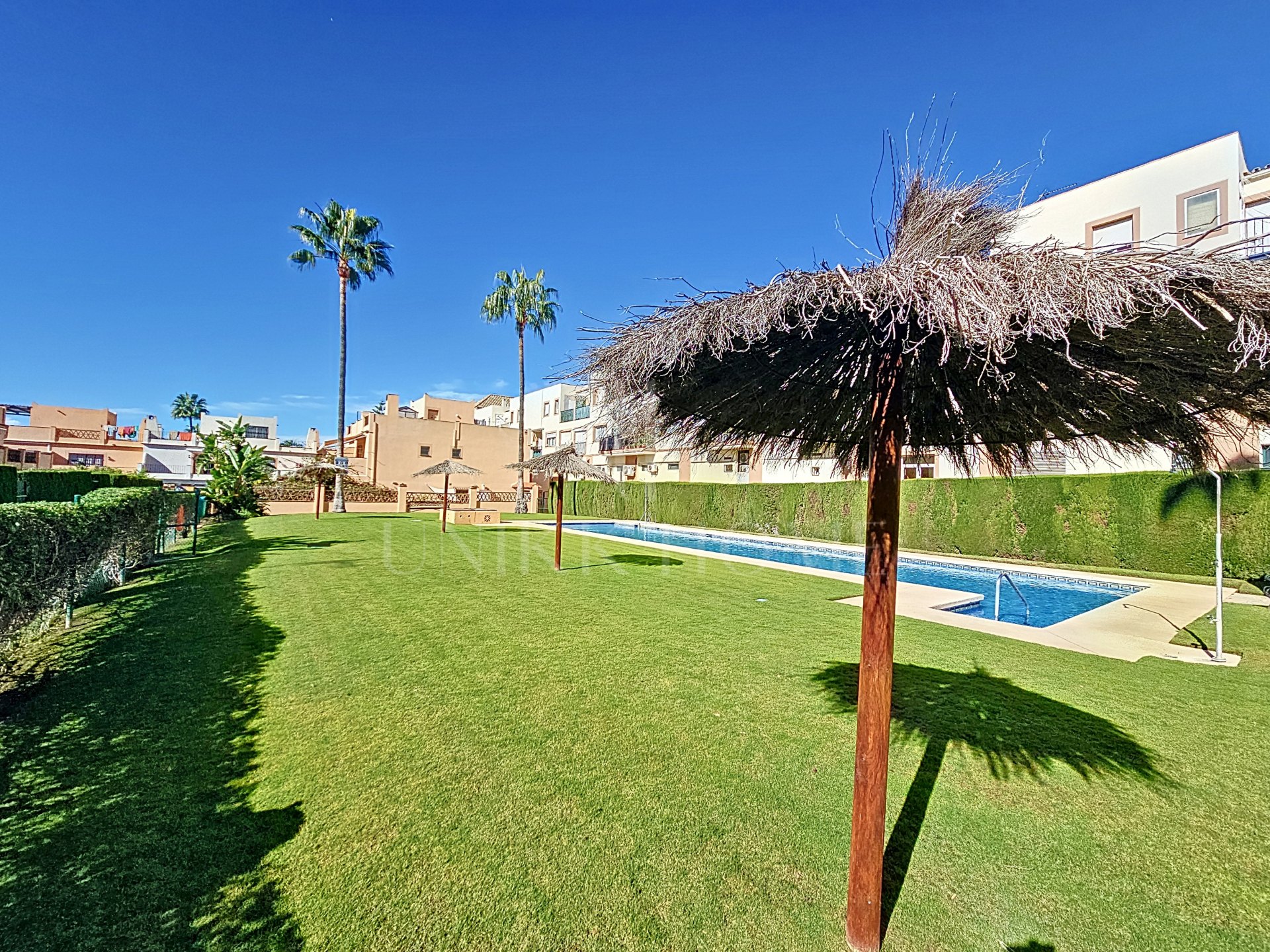 Beautiful townhouse just 100m from the beach in Playa del Ángel, Estepona