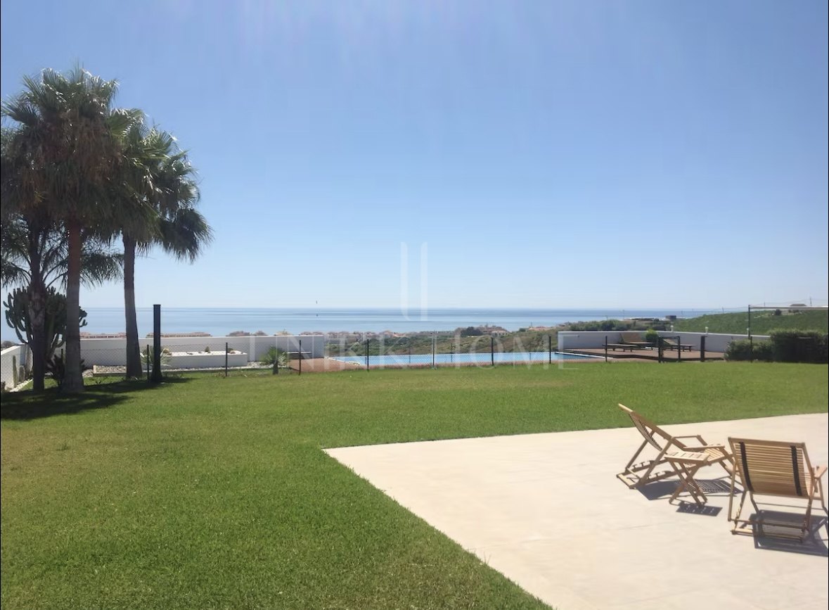 10.000 m² de privacidad, espacio y vistas panorámicas al mar – Una oportunidad única cerca de Sotogrande - Manilva