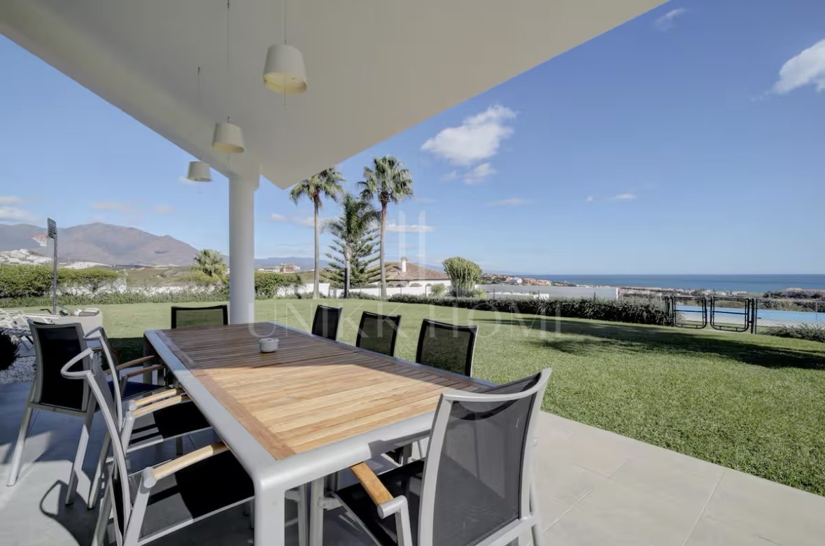 10.000 m² de privacidad, espacio y vistas panorámicas al mar – Una oportunidad única cerca de Sotogrande - Manilva