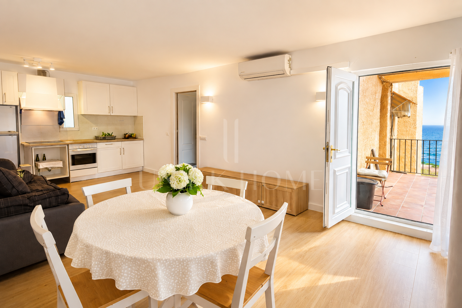 Sea View Apartment with Tourist Licence in Punta Doncella – Excellent Investment Opportunity