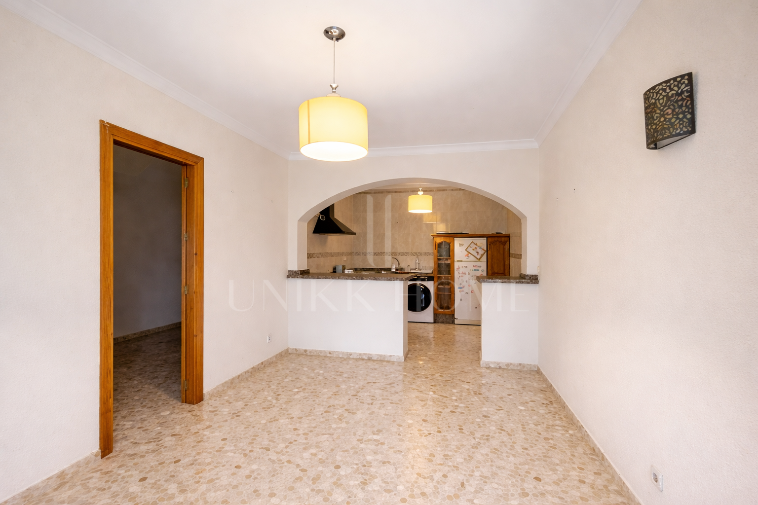 LARGE FAMILY VILLA WITH SPACIOUS PLOT, SWIMMING POOL AND INDEPENDENT APARTMENT IN EL PADRÓN - ESTEPONA