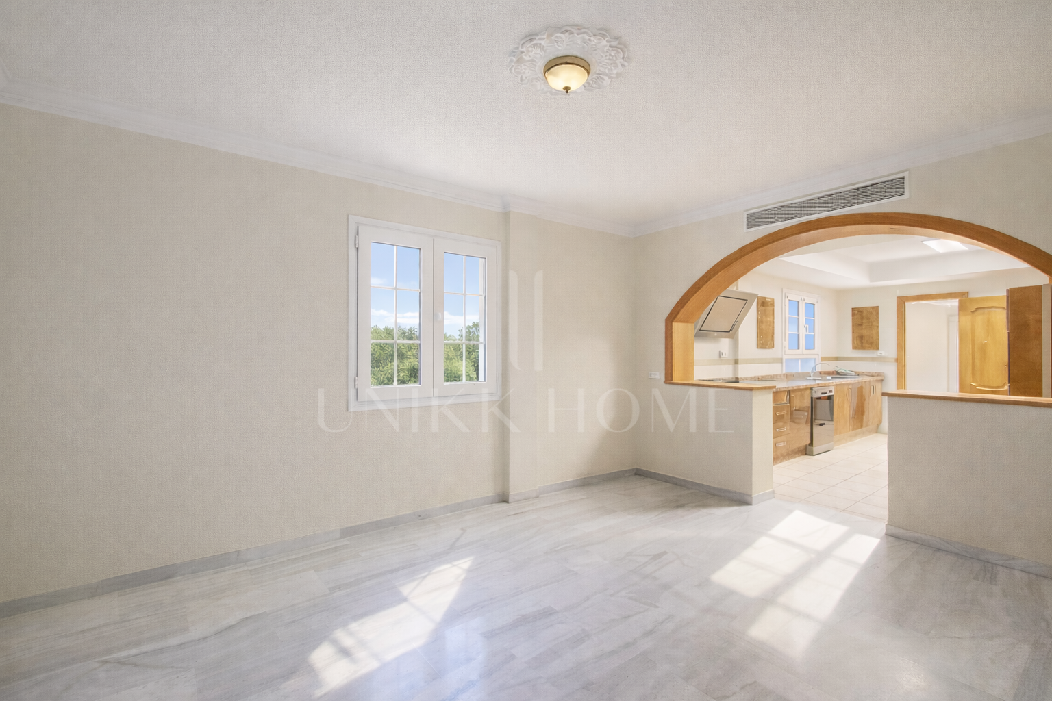 LARGE FAMILY VILLA WITH SPACIOUS PLOT, SWIMMING POOL AND INDEPENDENT APARTMENT IN EL PADRÓN - ESTEPONA