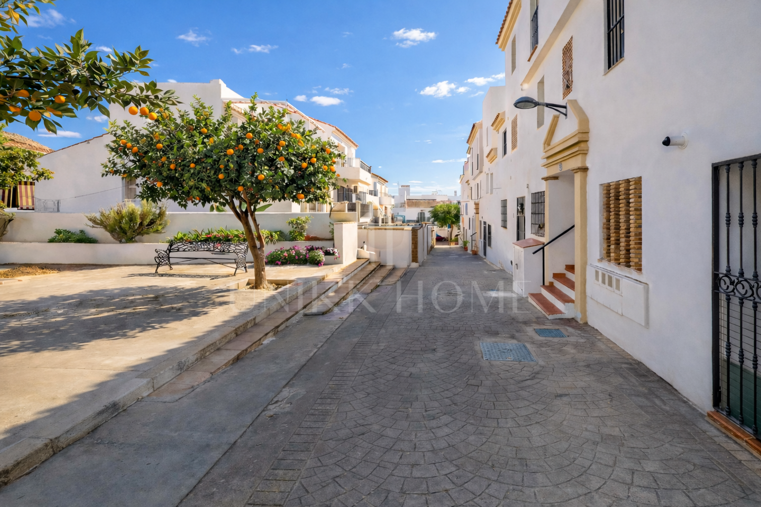 3-Bedroom Duplex with Terrace Near the Beach – Arena Beach, Estepona