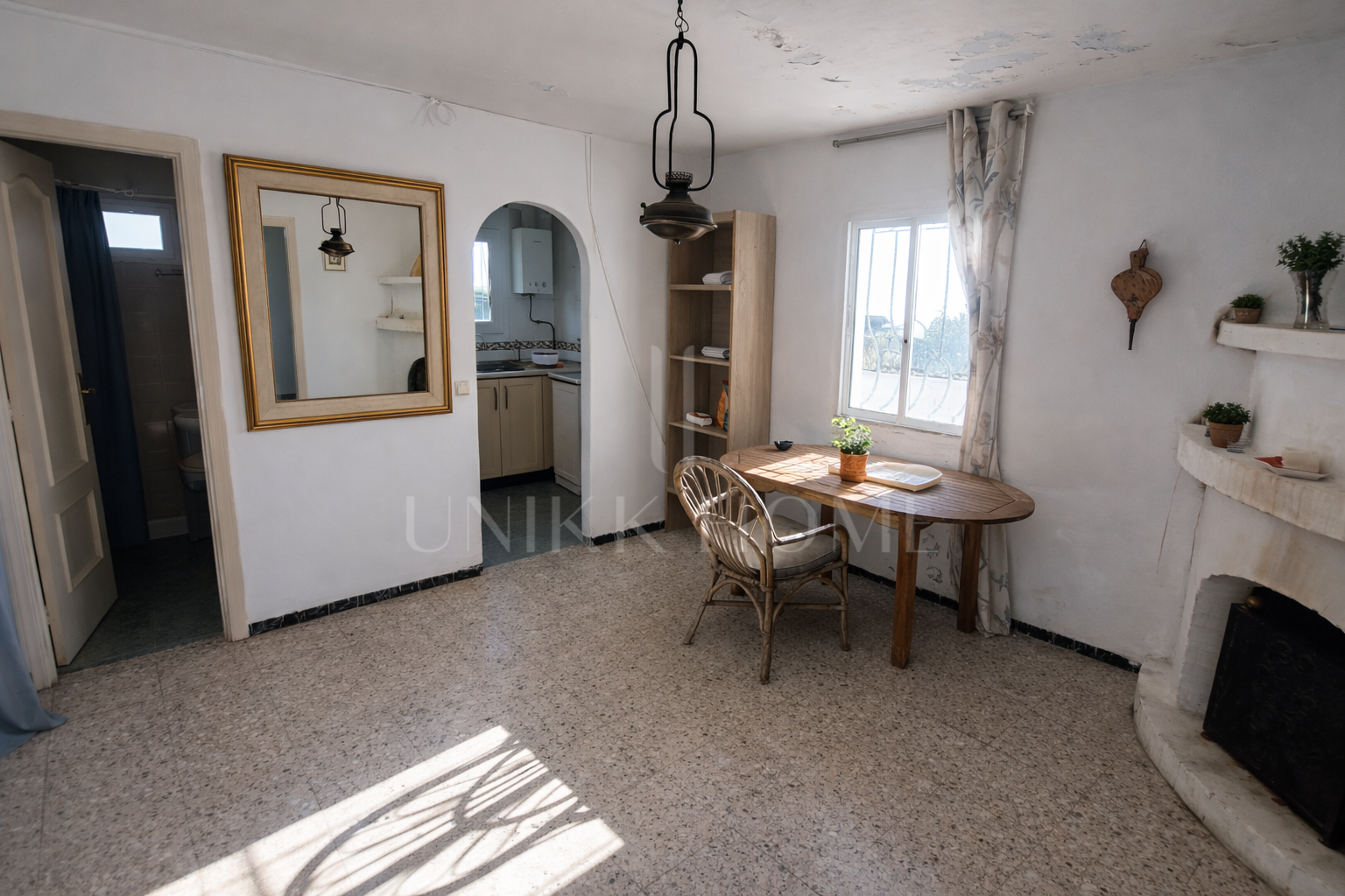 House with 400 m² plot in Las Mesas, Estepona – Excellent investment opportunity