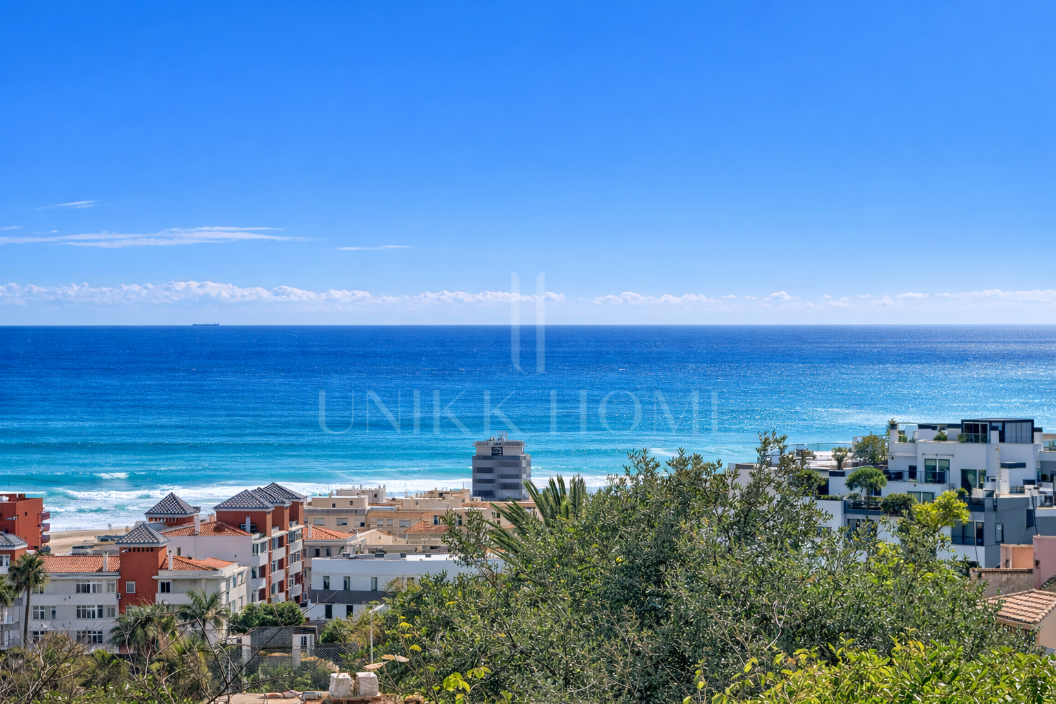 Casa con parcela de 400 m² en Las Mesas, Estepona – Excelente oportunidad de inversión