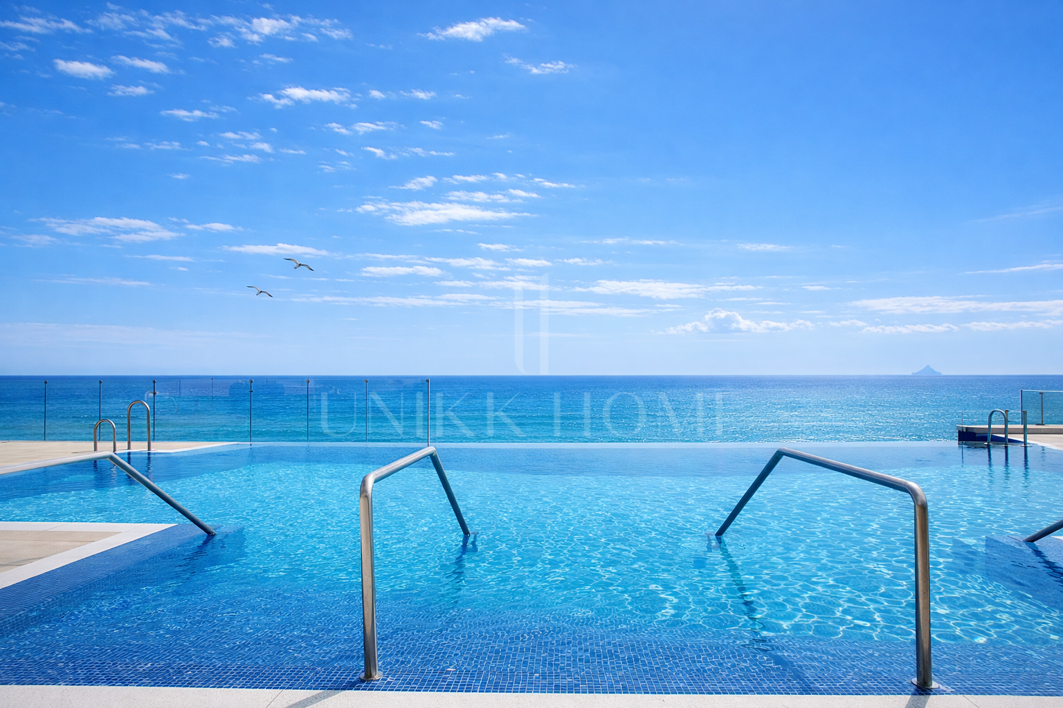 Penthouse in Darya - Modern Development Fronline Sea on the Beach Promenade of Estepona Center