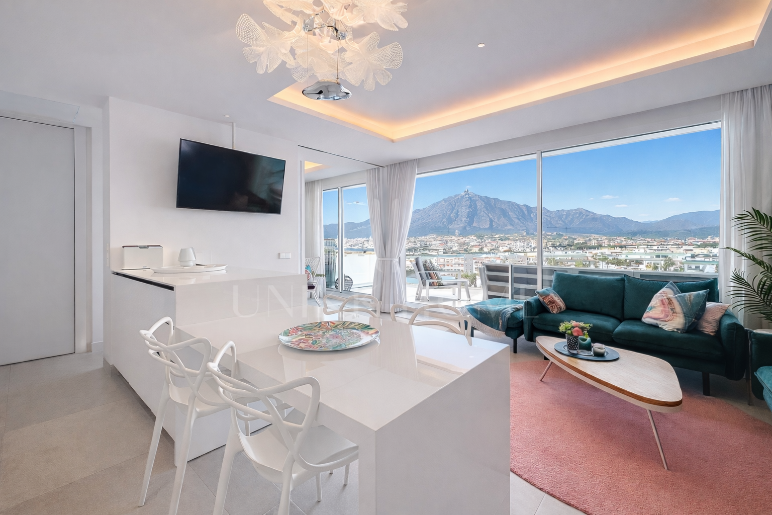 Penthouse in Darya - Modern Development Fronline Sea on the Beach Promenade of Estepona Center