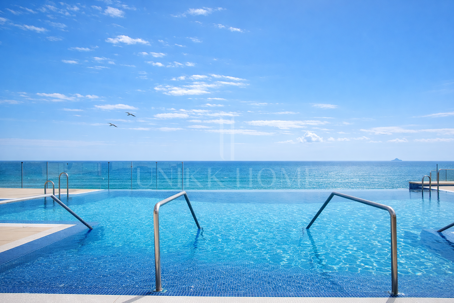 Penthouse in Darya - Modern Development Fronline Sea on the Beach Promenade of Estepona Center